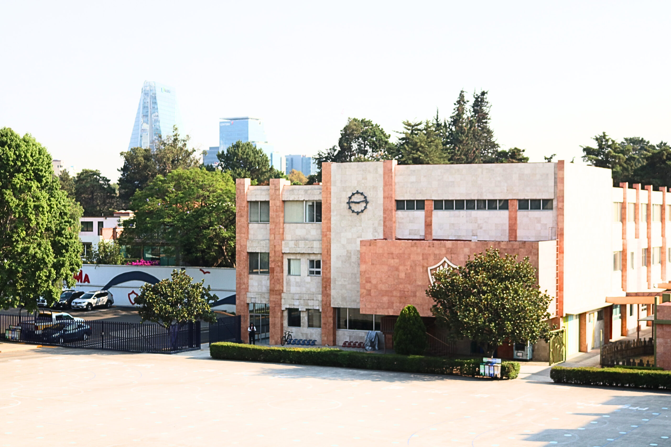 ece10f25-d320-4a2d-9f56-6803e97570bb-scaled-1.jpg